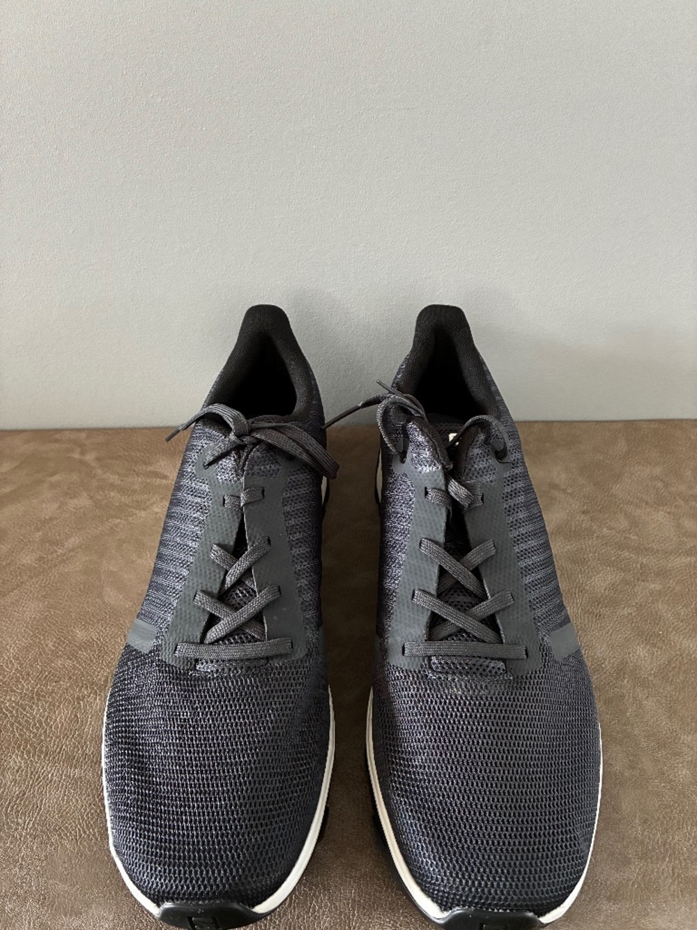 Salomon outbound prism men’s sneakers hiking shoes, black, like new size 12